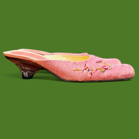 Graye Shoes - Pink Embroidered Women's Slip-On Mules